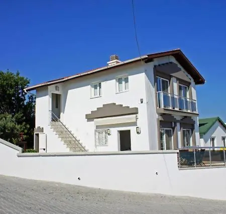 Apartment Bougainvilla Ground Floor