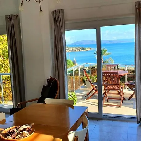 Bougainvilla Ground Floor Lägenhet