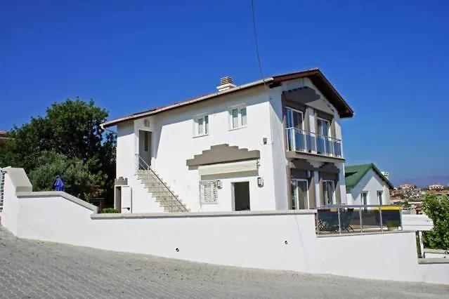 Lägenhet Bougainvilla Ground Floor