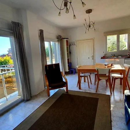 Lägenhet Bougainvilla Ground Floor