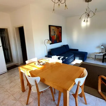 Lägenhet Bougainvilla Ground Floor