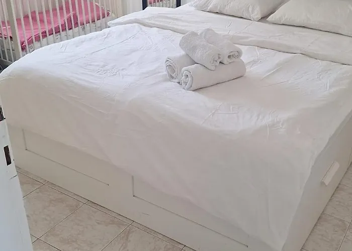 Bougainvilla Ground Floor Lägenhet